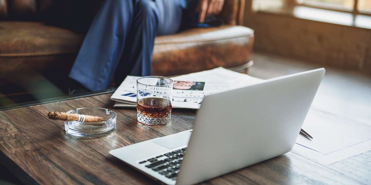 The Perfect Christmas Gift for Dad: A Cigar Lover’s Holiday Guide